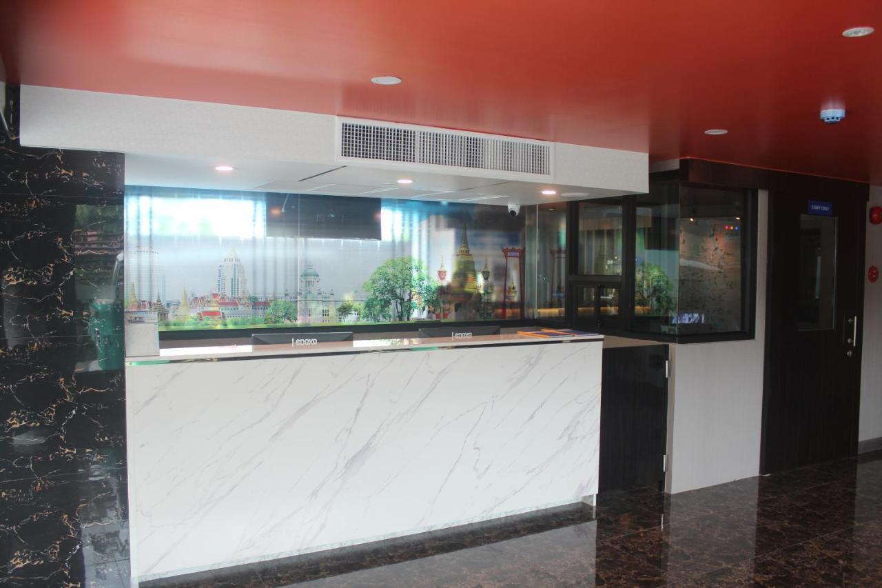 H-District Boutique Poshotel Bangkok Bagian luar foto